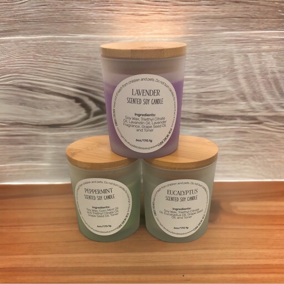 Eucalyptus Scented Soy Candle - Picture 2 of 4